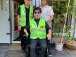 Sanatçı Yılmaz Morgül’den Akülü Tekerlekli Sandalye Bağışı
